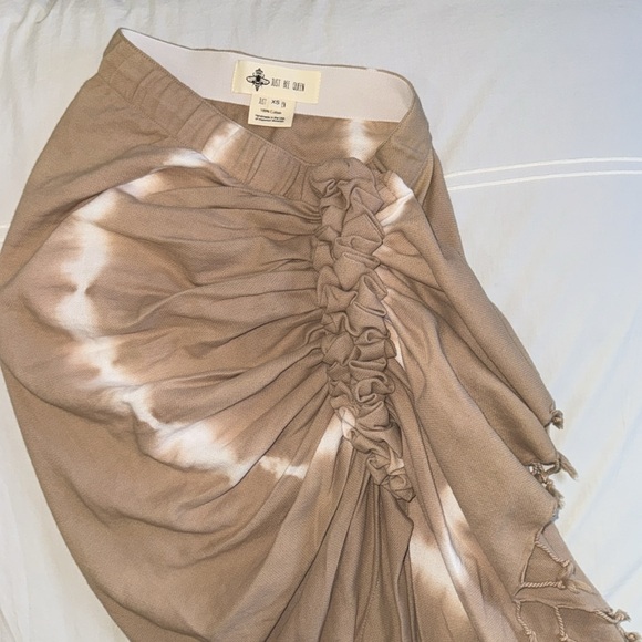 Just Bee Queen - JBQ Women’s Tulum Tie-Dye Skirt in tan, size XS, only worn once - Picture 7 of 10
